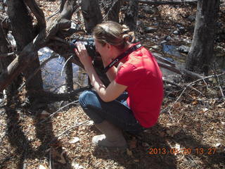 96 88l. Double Circle Ranch at Eagle Creek - Stefanie taking a picture