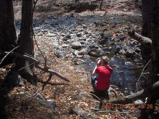 98 88l. Double Circle Ranch at Eagle Creek - Stefanie taking a picture