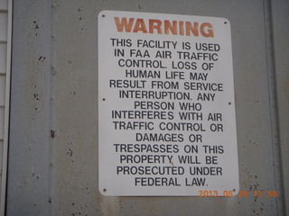 221 89u. Hanksville - old FAA warning sign
