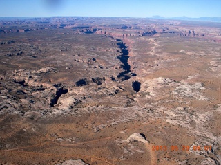5 89v. aerial - Canyonlands