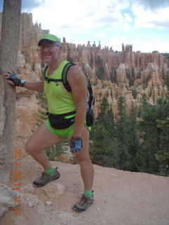 2056 8de. Bryce Canyon hike Bryce Canyon hike - Adam