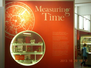 32 8ev. London Science Museum - measuring time