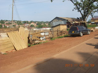 25 8f1. Uganda - drive north to Chobe Sarari Lodge