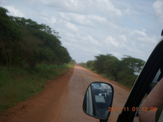 89 8f1. Uganda - drive north to Chobe Sarari Lodge