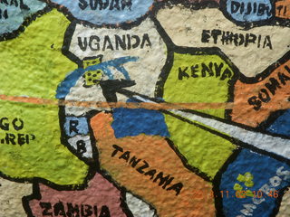 107 8f2. Uganda - Murcheson Falls National Park - globe up closer