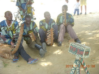 119 8f2. Uganda - Murcheson Falls National Park - musical band