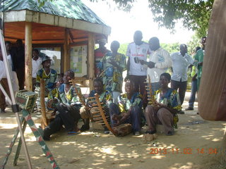 261 8f2. Uganda - Murcheson Falls National Park - musical band