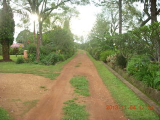 135 8f4. Uganda - farm resort