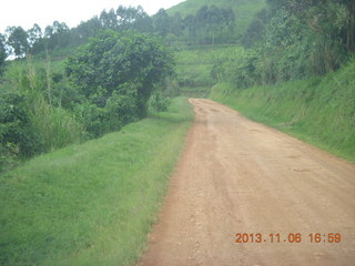 Uganda - drive back from chimpanzee park