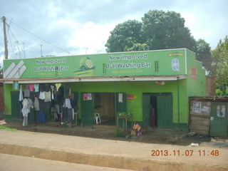 Uganda - drive back to Kampala - Bull Washing Bar