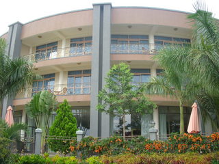 100 8f7. Uganda - Entebbe - Protea Hotel