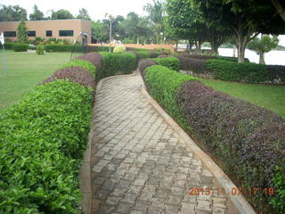 105 8f7. Uganda - Entebbe - Protea Hotel - walk