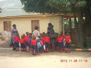 131 8f8. Uganda - Entebbe - Uganda Wildlife Education Center (UWEC) - school children