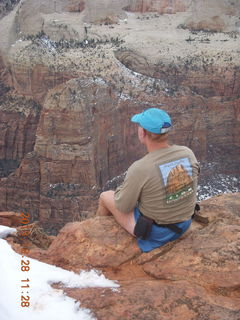 65 8gu. Zion National Park - Cable Mountain hike end view - Adam - Angels Landing + shirt