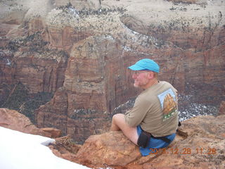 67 8gu. Zion National Park - Cable Mountain hike end view - Adam - Angels Landing + shirt