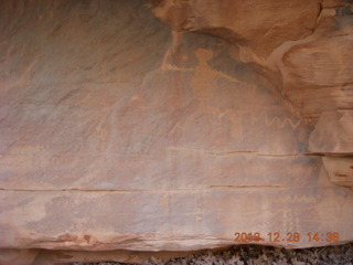 194 8gu. Zion National Park drive - petroglyphs