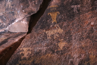 112 8gv. Cave Valley hike - second cave - petroglyphs