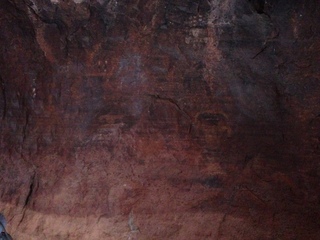 114 8gv. Cave Valley hike - second cave - petroglyphs