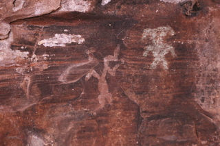 Cave Valley hike - second cave - petroglyphs