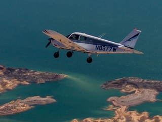 1336 8hn. N8377W in flight over Valley of Fire