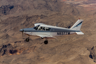 1350 8hn. N8377W in flight over Valley of Fire