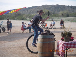 Motown - Arizona Flying Circus - unicyclist