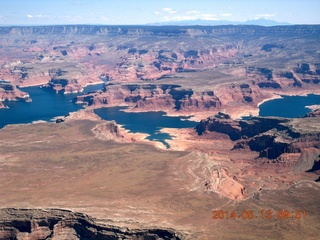 29 8md. aerial - near Page - Lake Powell