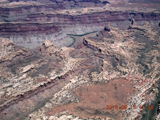 91 8md. aerial - Canyonlands confluence