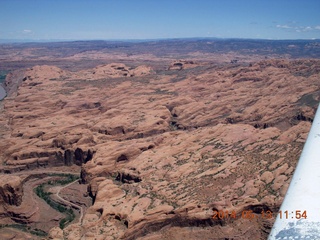 134 8md. aerial - Moab area