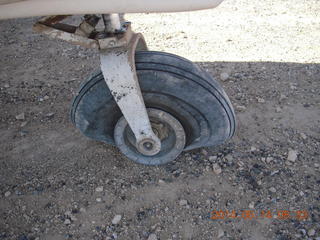 49 8me. sand wash n8377w - flat tire