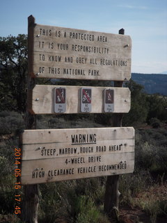 Canyonlands National Park - Shaefer switchbacks drive - sign