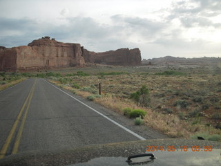 9 8mg. Arches National Park drive