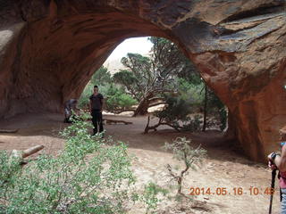 Arches National Park - Devil's Garden hike - Navajo Arch