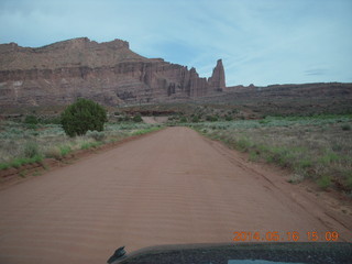 drive to Fisher Tower along dirt road