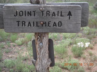 167 8mj. Canyonlands National Park - Needles - Elephant Hill + Chesler Park hike - sign
