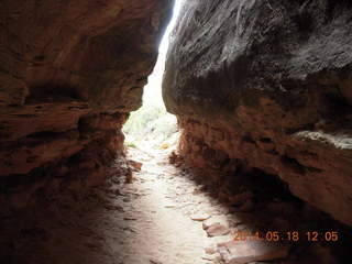 Canyonlands National Park - Needles - Elephant Hill + Chesler Park hike - Adam - slot or fissure