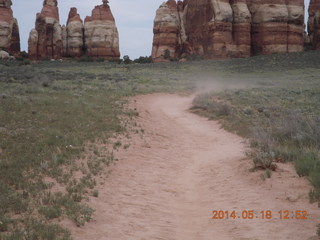 278 8mj. Canyonlands National Park - Needles - Elephant Hill + Chesler Park hike - windy with blowing dust