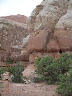 Canyonlands National Park - Needles - Elephant Hill + Chesler Park hike - windy with blowing dust