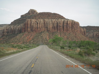 402 8mj. drive from Needles to Moab