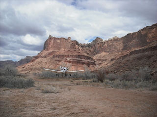 1422 8mu. N8377W taking off at Mexican Mountain