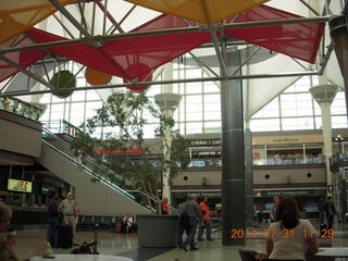 7 8px. Denver International Airport