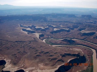 140 8q2. aerial - Canyonlands area - Green River