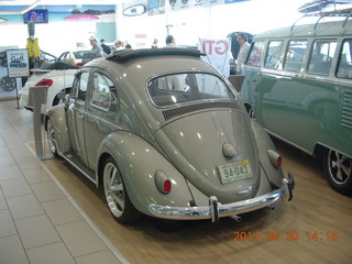 VW beetle engine at Doug's Bugs