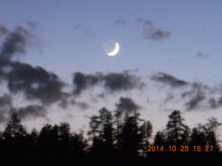 121 8sr. Bryce Canyon sunset - new moon