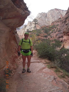 61 8t1. Zion National Park - Observation Point hike - Adam