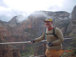 51 8t2. Zion National Park Angels Landing hike - Adam