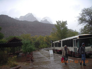 188 8t2. Zion National Park - shuttle bus