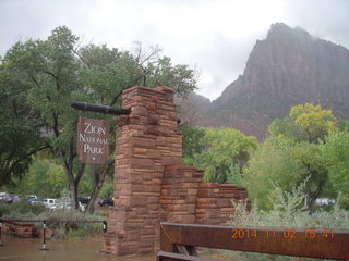 190 8t2. Zion National Park - entrance sign