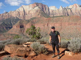 112 8t3. Zion National Park - Watchman hike - Adam