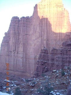 33 8v3. Fisher Towers hike - first sun